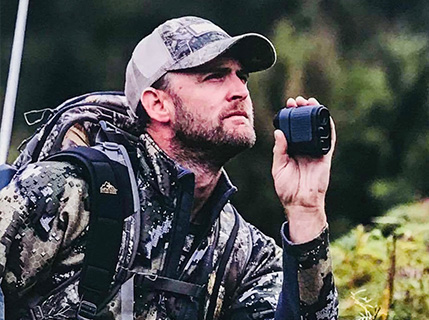New Zealand Hunting Guide Neil - Glen Dene Hunting