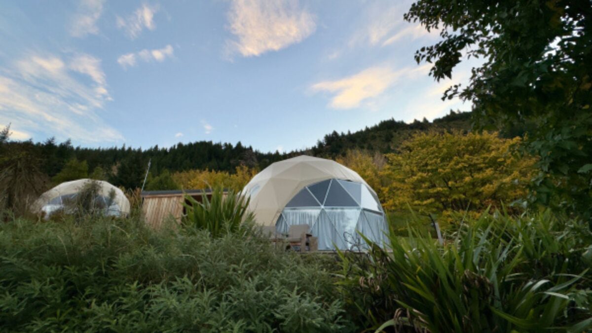 Cross Hill Domes accommodation in Lake Hāwea, NZ